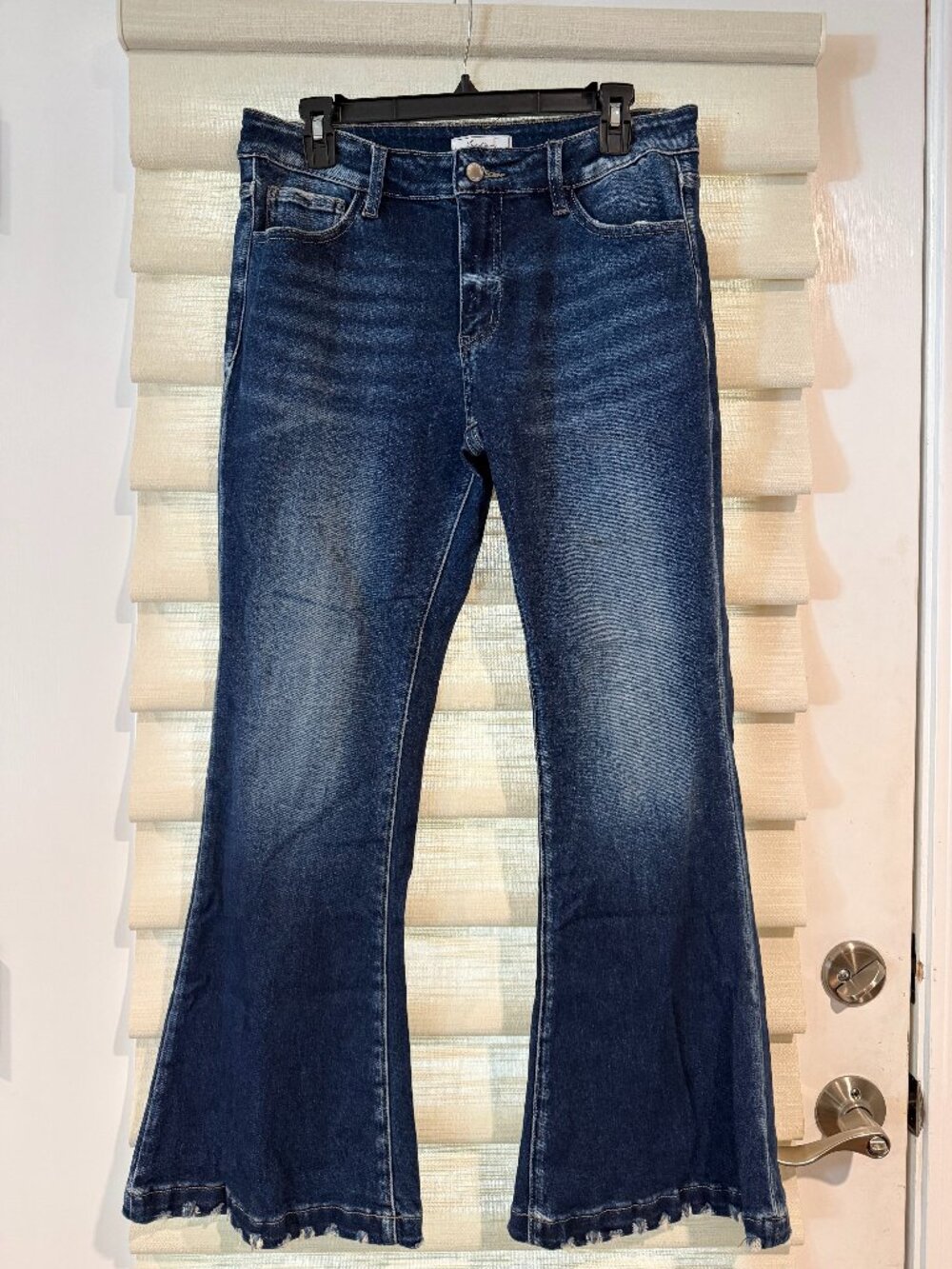 Kan Can mid-rise flare jeans (size 30)